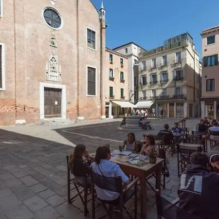 Aponalview 027042-loc-12481 Venice